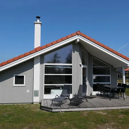 Holiday home Vital Mit Sauna, Kamin Und Terrasse Grossenbrode
